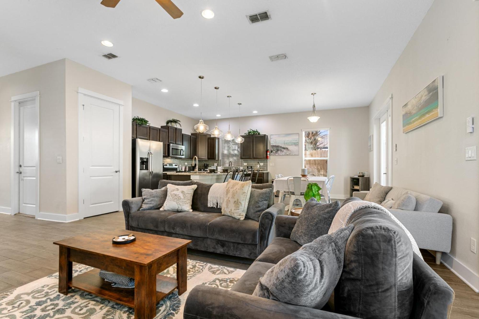 3 Minutes To Beach, 9 Minutes To Mayo Clinic, King Bed, Sleeps 8 Villa Jacksonville Beach Exterior photo